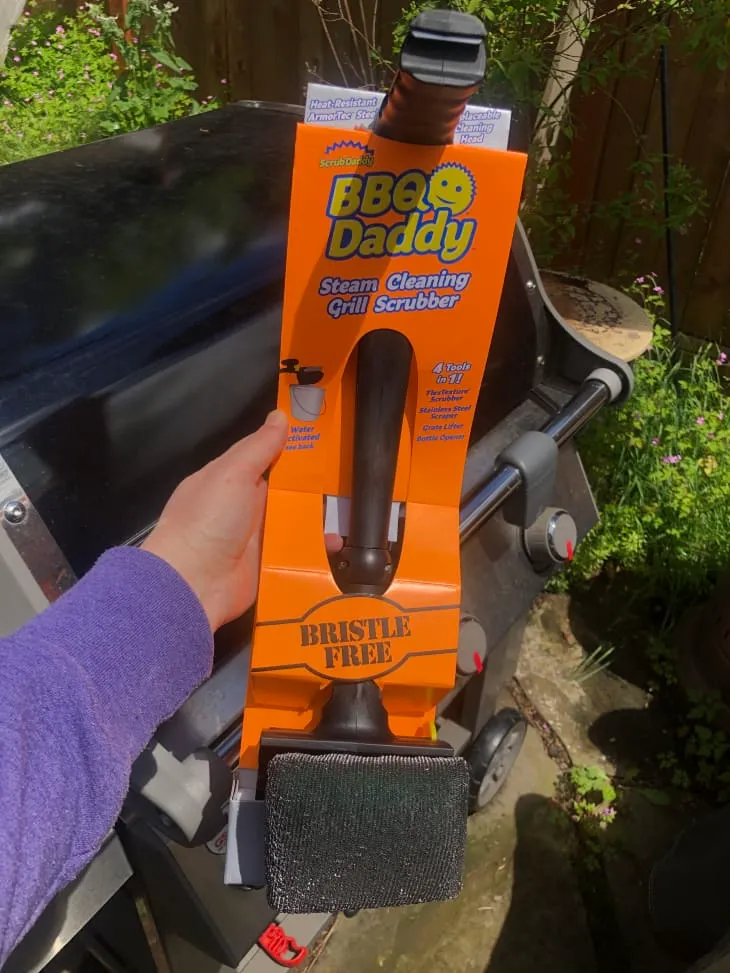how to use Scrub Daddy Grill Brush